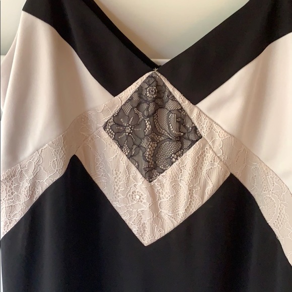 2/$25: Express color block lace tank top - Picture 2 of 4